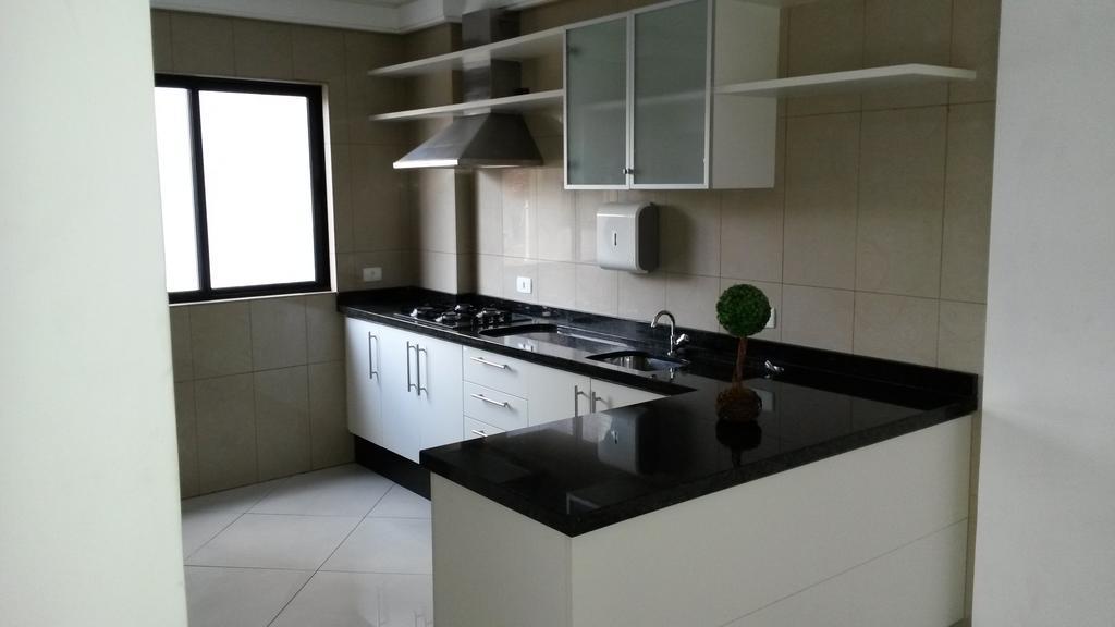Apartamento Central Curitiba Oda fotoğraf