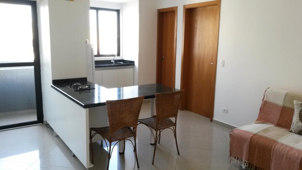Apartamento Central Curitiba Oda fotoğraf