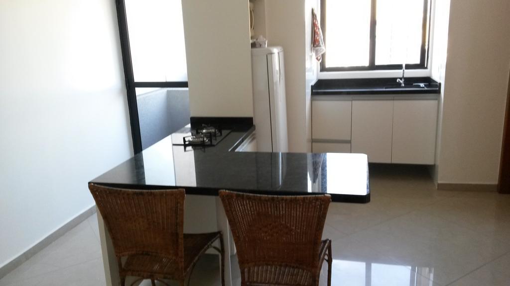Apartamento Central Curitiba Oda fotoğraf